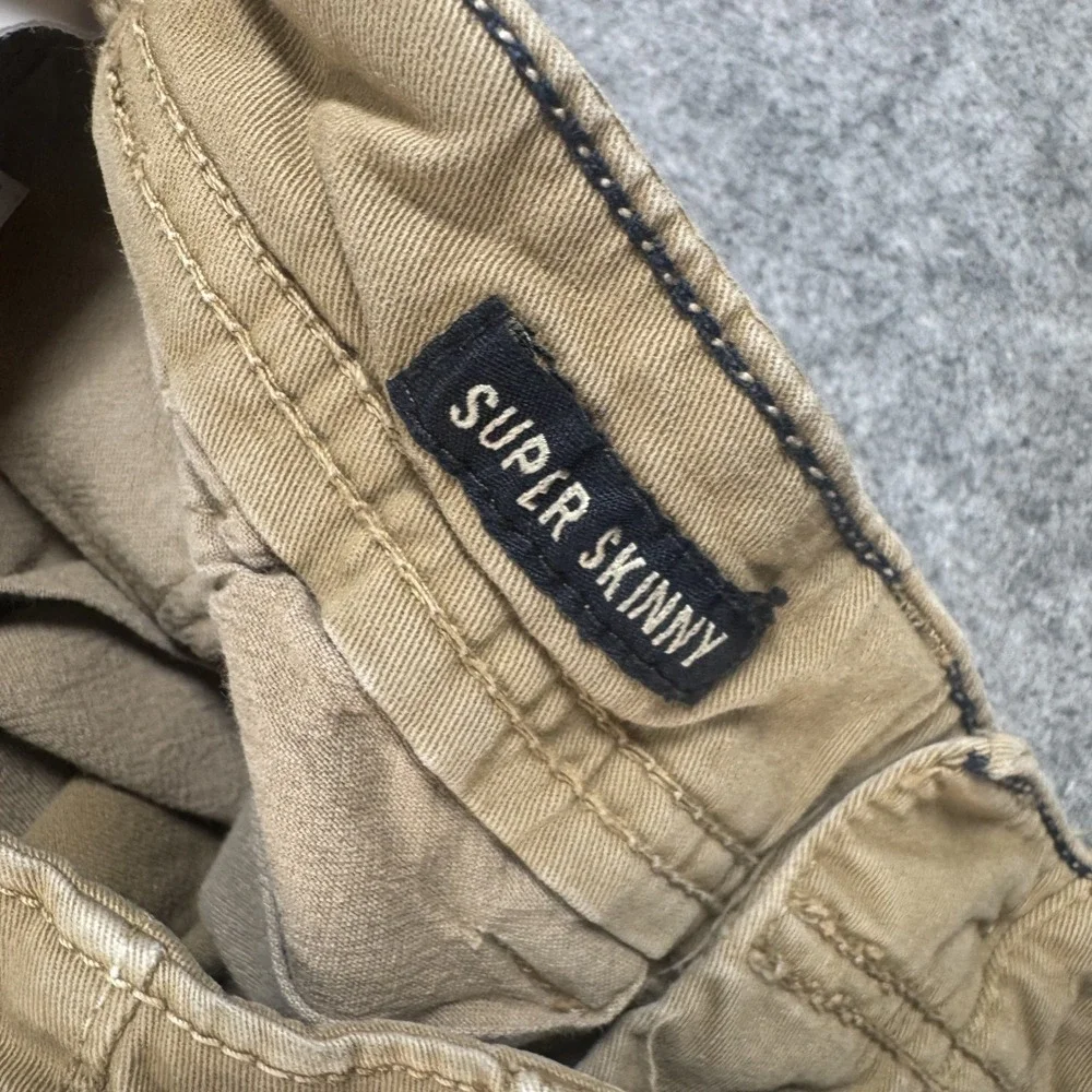 American Eagle Active Flex Super Skinny Pants 29x32 Tan Khaki Stretch Cotton